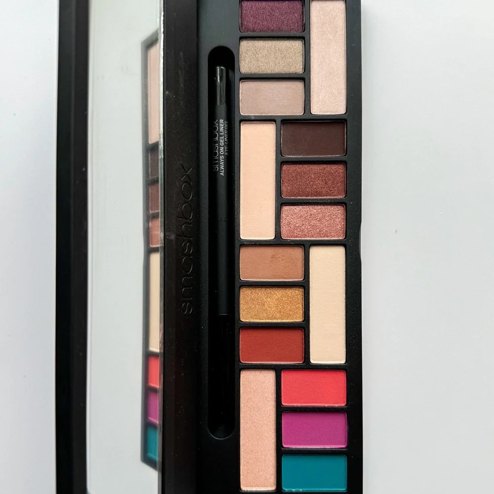 NEW Smashbox L.A. Cover Shot Eye Shadow Palette + FULL SIZED LINER